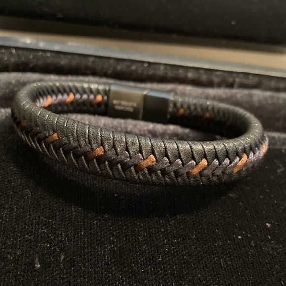 TOCARA. MICKAEL Leather Silk cord & Stainless Steel Black finish. 8.5” bracelet - Picture 1 of 3